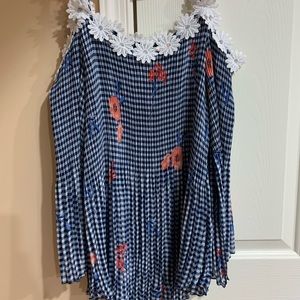 Floral cold shoulder top